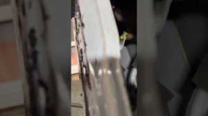 Как починить ручку тросик Infinity qx56  qx80 дверная карта. Разбор двери Инфинити 56