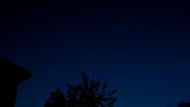 Веера на вечернем небе Venus in the evening sky смотреть онлайн