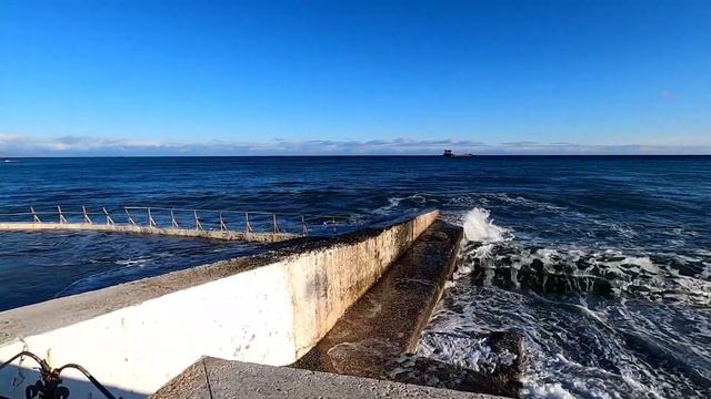 Алушта Курортный клуб "Дачi" 8 января 2020. Прогулка по набережной. смотреть онлайн