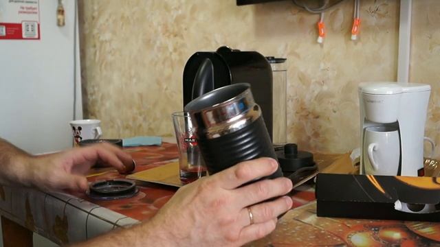 Nespresso De Longhi U & Milk EN210.BAE - наш выбор смотреть онлайн