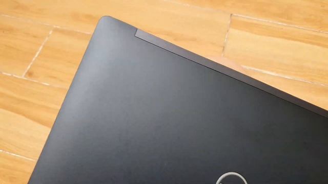 Đã chốt.Dell Latitude 7390 phiên bản phím led, i7, th8, ram 16g, ssd 256. 0846844448 #laptop #dell смотреть онлайн