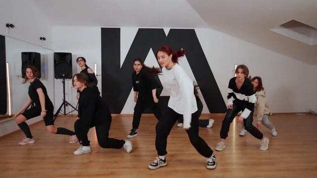 K-POP | ПОЛИНА БОНДАРЕВА | I AM DANCE STUDIO смотреть онлайн