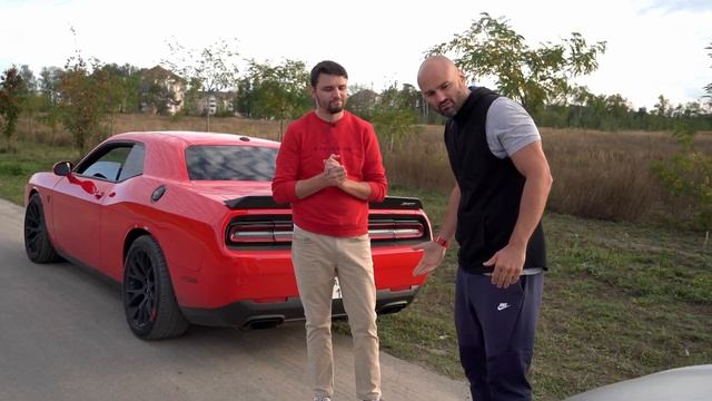 Tesla Model S vs Dodge Challenger Hellcat - петролхэд в гостях у TSK. смотреть онлайн