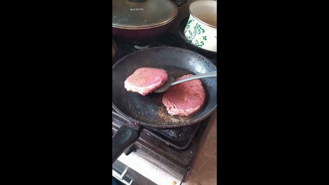Готовлю стейк Мираторг Black Angus смотреть онлайн