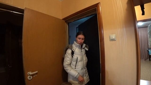 Нина ушла на фитнес // Обедаем с Мирон // Вечерние игры смотреть онлайн