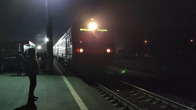 Электропоезд ЭД4М-0114 сообщением Ложок - Новосибирск-Главный смотреть онлайн