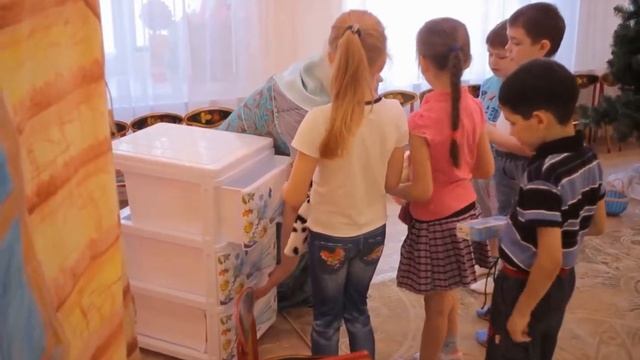 "Секреты воспитания": "Маша идет в гости к мише" смотреть онлайн