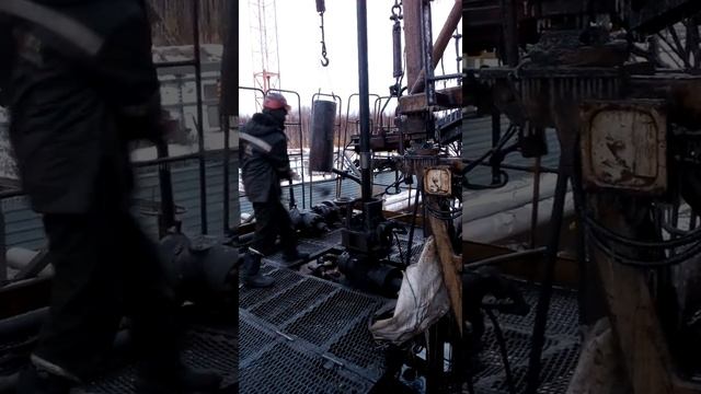 РАБОТА |ПОМБУРА| КРС | Ну без неё нельзя смотреть онлайн