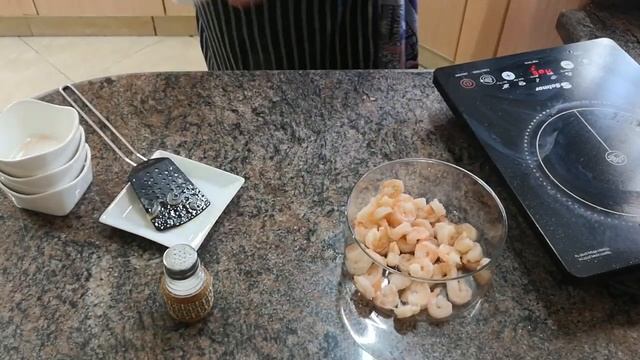 Три салата с креветками смотреть онлайн