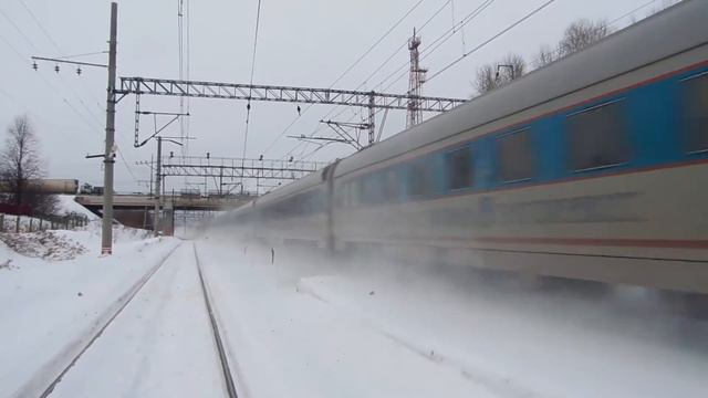 Электровоз ЧС200-004 с поездом №167 «Невский Экспресс» смотреть онлайн