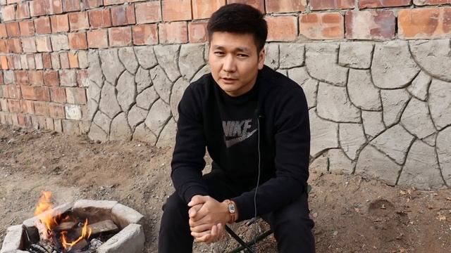 КАК И КТО ЕЕ ОБНАРУЖИЛ и как прошли похороны? помощь людям.