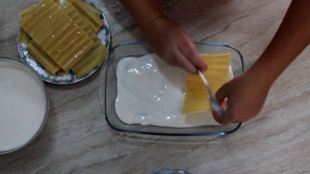 ЛАЗАНЬЯ с соусом Бешамель и фаршем Болоньезе! смотреть онлайн