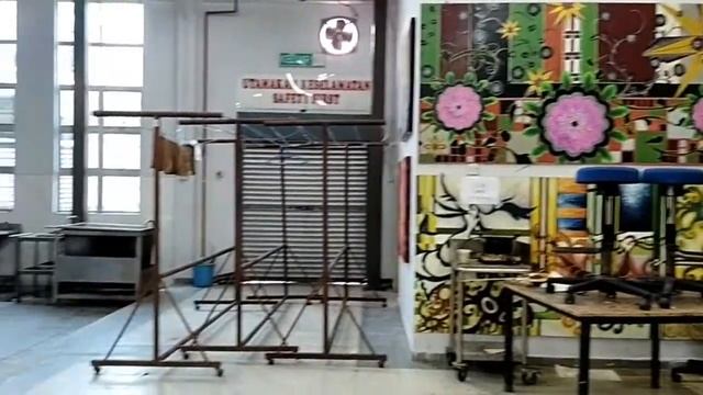 SUASANA STUDIO BATIK смотреть онлайн