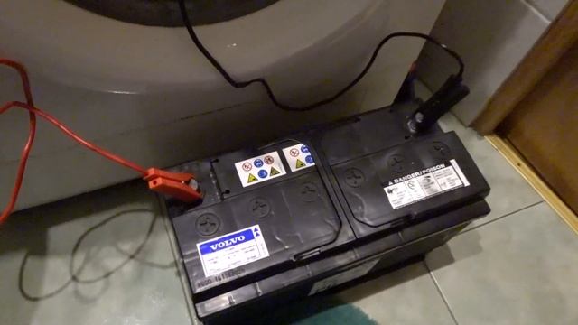 Когда снял аккумулятор VOLVO XC90, просто ОБАЛДЕЛ сколько ему лет ! ! ! смотреть онлайн