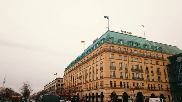 САМЫЙ лучший отель ADLON Германия смотреть онлайн