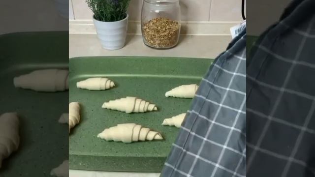 круасаны с ветчиной и сыром???????? смотреть онлайн
