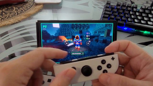 🎮🔳🎮 JUGAR 2 a 4 JUGADORES en MINECRAFT DUNGEONS en una NINTENDO SWITCH (Tutorial PASO a PASO) смотреть онлайн