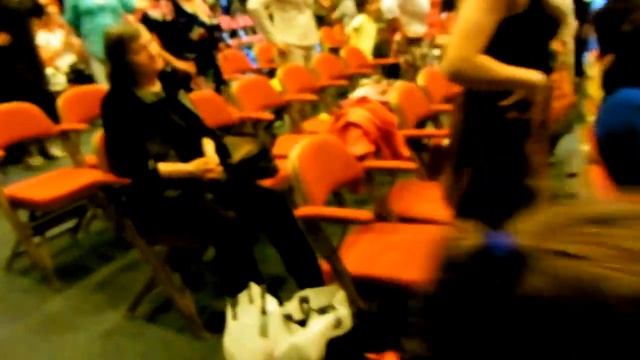 Танцуют все! Флешмоб - восточный вариант в Онежском КЦ смотреть онлайн