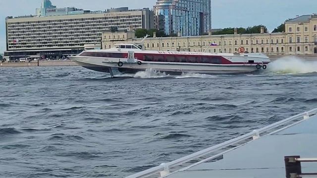 Прогулка на катере по Неве 2023 смотреть онлайн