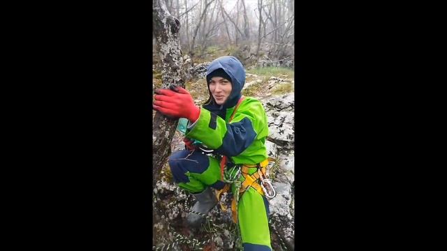 Пещера Гугерджин. Безопасная навеска на клеевых анкерах смотреть онлайн