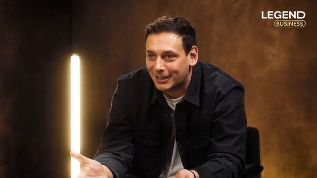 EX-TRADER : IL RÉPOND AUX 10 PLUS GROSSES RUMEURS SUR LES BANQUES смотреть онлайн