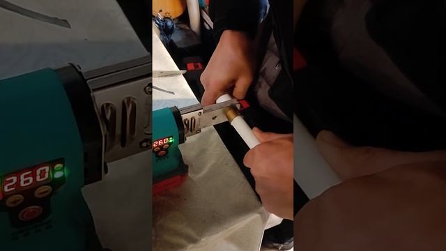 Аккумуляторный паяльник для пластиковых труб 4Ач фирмы DBTECH Караганда ватсап 87012938595 смотреть онлайн