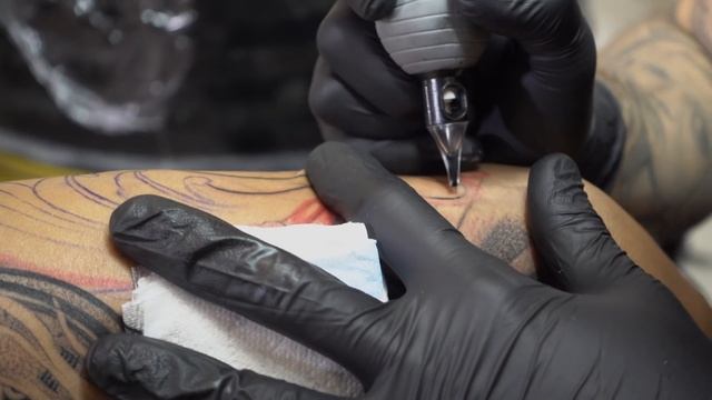 HOW TO TATTOO - LINE WORK смотреть онлайн
