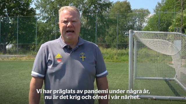 Karl-Erik Nilssons sommarhälsning 2022 смотреть онлайн