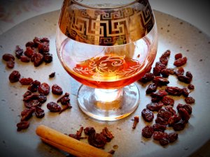 Каразюм (пряная настойка на изюме со специями)