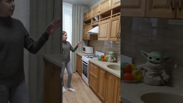 Кухня из натурального массива дуба, настоящее дерево, каменная столешница из литьевого камня. смотреть онлайн