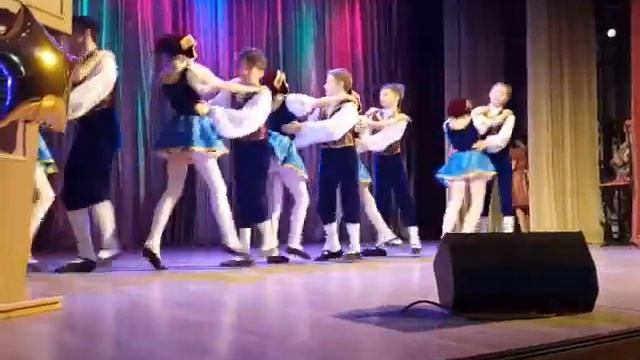 Финская полька во Дворце учащейся молодежи. "Архивист года 18.04.2016" смотреть онлайн
