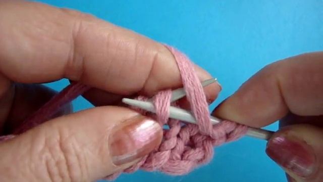 Скрещенная изнаночная петля Урок42   Вязание на спицах Knitting Basics
