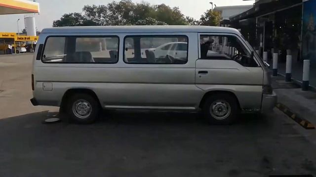 69000 Nissan Urvan E24 TD27 พาวเวอร์ โทร092-4450524 смотреть онлайн
