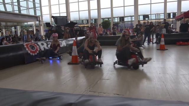 Red Bull & Razor Crazy Cart ивент смотреть онлайн