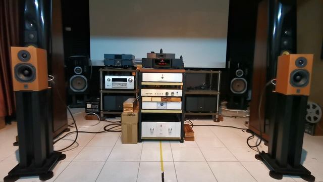 何伶 - 最浪漫的事 / ATC SCM7 V3 BOOKSHELF SPEAKER / QINSOUND 50A AMPLIFIER смотреть онлайн