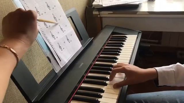 Семён (особенный ребёнок). Показать, сыграть, назвать интервалы по порядку. смотреть онлайн