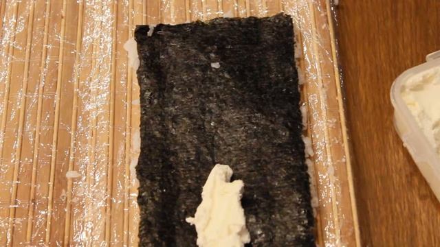 Ролл Филадельфия и Калифорния/Philadelphia roll and California Very simple and delicious смотреть онлайн