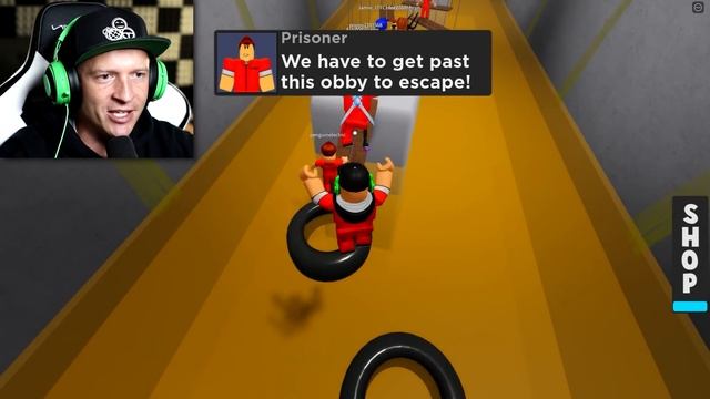 Escaping Maximum Security PRISON in Roblox!! (Prison Break) смотреть онлайн