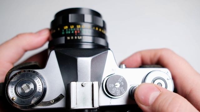 KMZ Zenit-EM & Helios-44M - Overview and How To Use смотреть онлайн