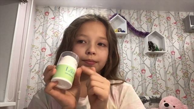 Распаковка подарков от друзей, родителей и т.д. смотреть онлайн