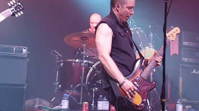 Get On - Black Devils with Ile Kallio, Tavastia-klubi Helsinki 12.9.2019 смотреть онлайн