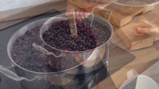 ВАРЕНЬЕ ИЗ ЧЕРНОЙ СМОРОДИНЫ. GOURMET CURRANT JAM. смотреть онлайн
