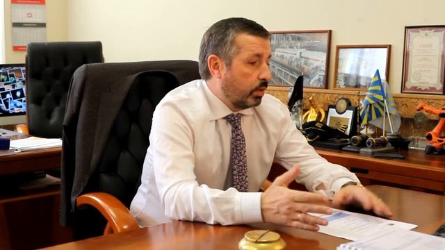 На что делает ставку ГК Ренова? смотреть онлайн