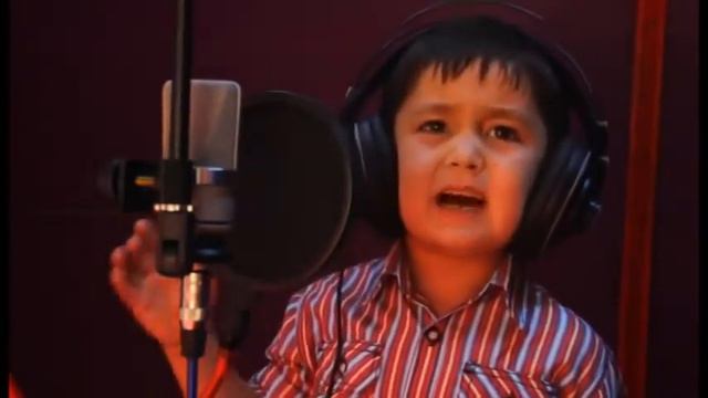СУПЕР ГОЛОС МАЛЬЧИК 4 летный зажигает не хило! смотреть онлайн