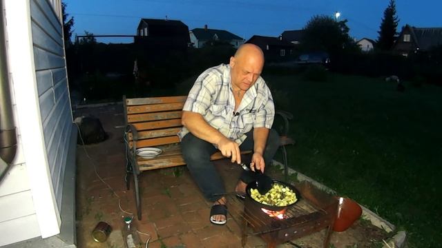 Жареная Картошка с Грибами и Луком на Сковороде смотреть онлайн