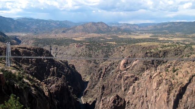 CRAZIEST Bridges From Around the World смотреть онлайн