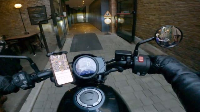 Honda Rebel 1100 | Entrance to the Bike Shed in London смотреть онлайн