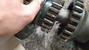 РЕМОНТ ТРАКТОРА ЮМЗ-6!!! РАЗОБРАЛ КПП И ЗАДНИЙ МОСТ ТРАКТОРА ЮМЗ-6!!!