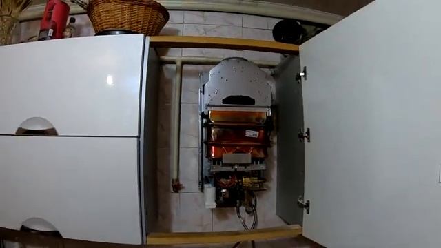 Установка газовой колонки Bosch W 10 KB .#ТеплотехникаКрыма смотреть онлайн