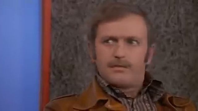 Monty Python's And Now For Something Completely Different смотреть онлайн